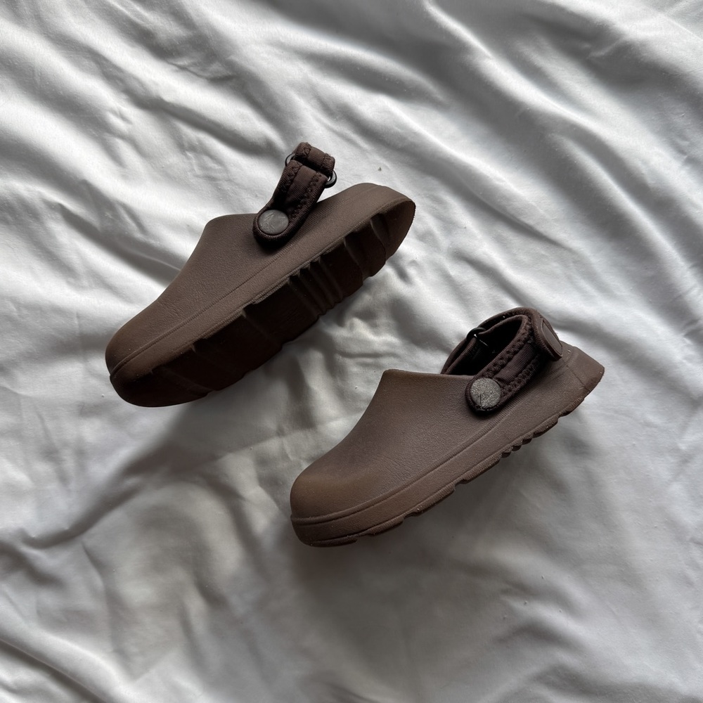 Zara Kids Rubberized Monochrome Clogs